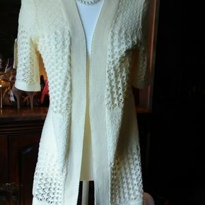 Yellow Pastel Croft and Barrow Size Small Sweater.
